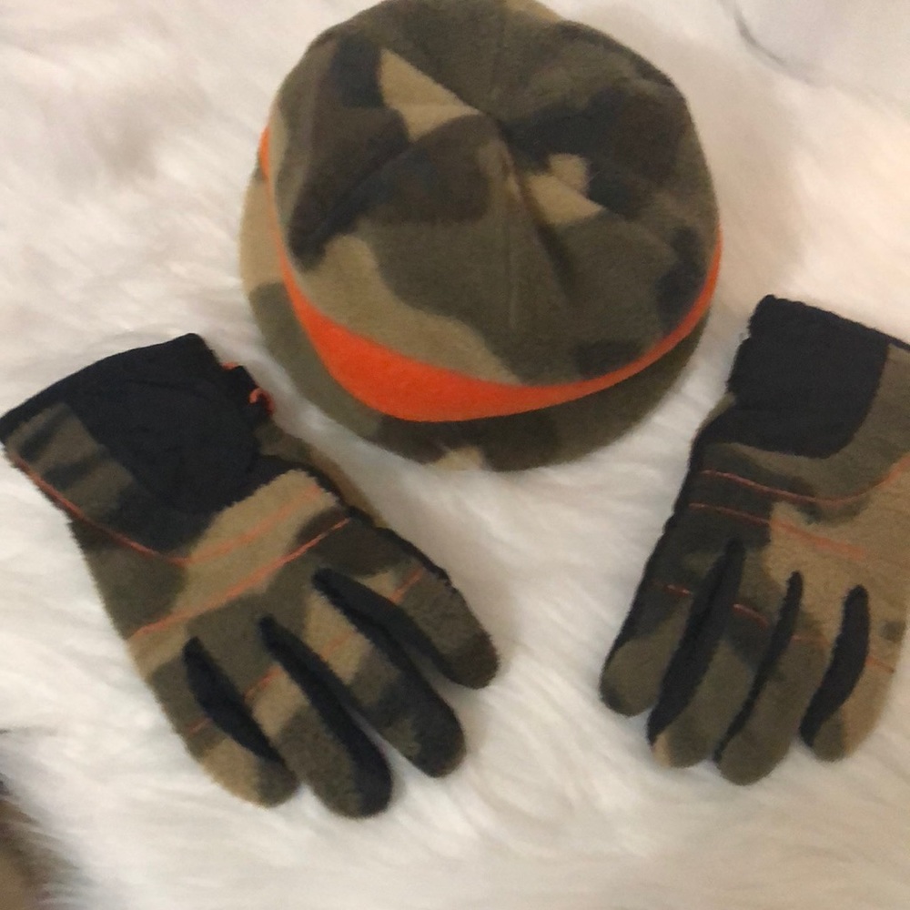Winter beanie with gloves set